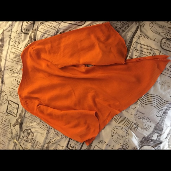 Asymmetrical Top - Picture 2 of 3